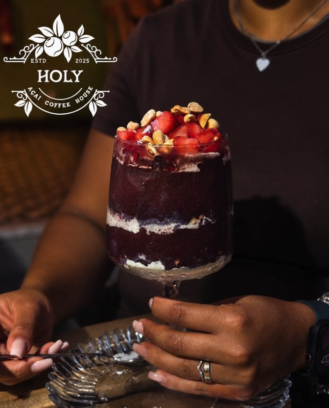 Holy Açaí Coffee House